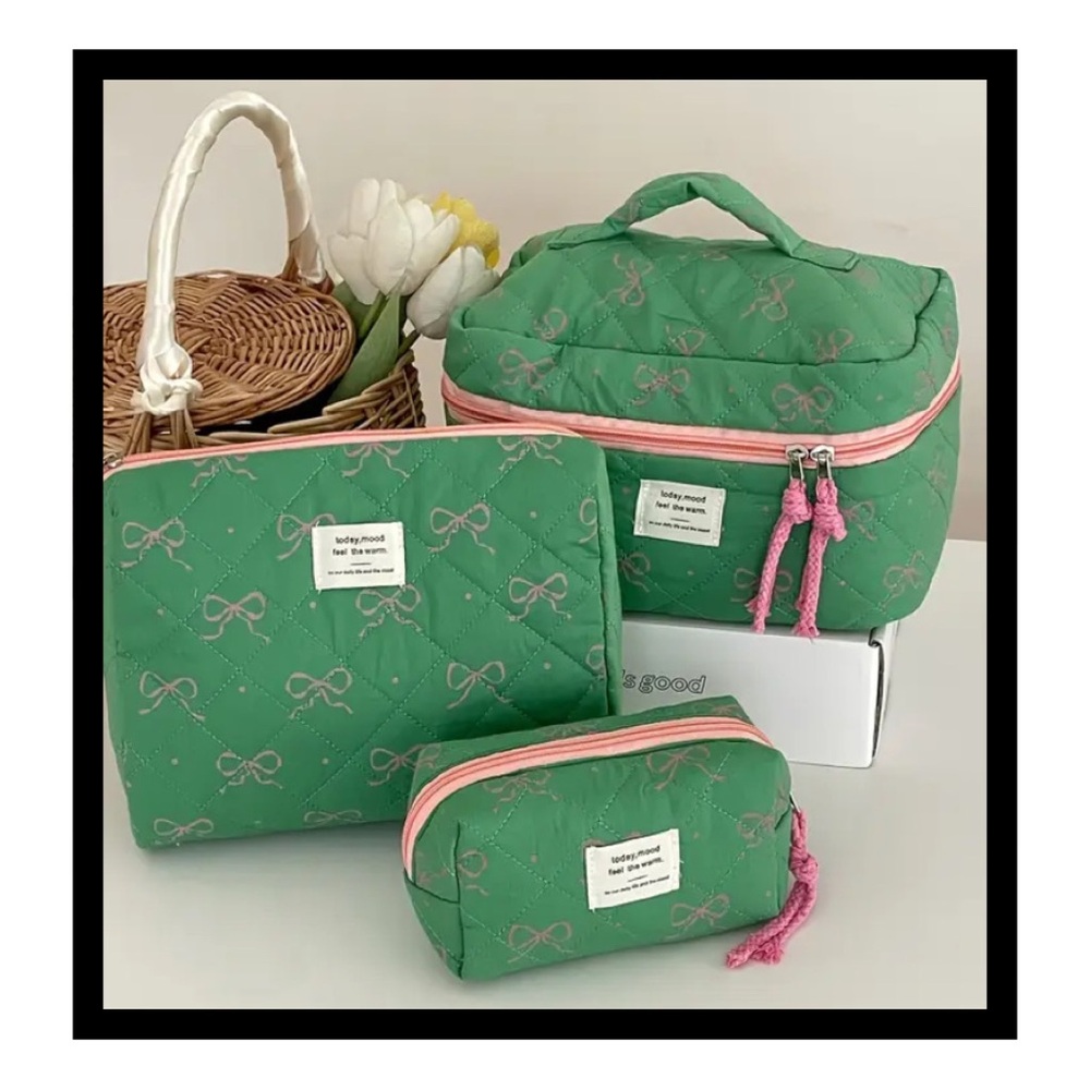 3 Pc Green Geometric-Patterned Polyester Makeup B… - image 1